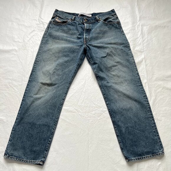 Diesel jeans straight leg size 38 38x30 button fly distressed denim 100% cotton - Picture 1 of 6